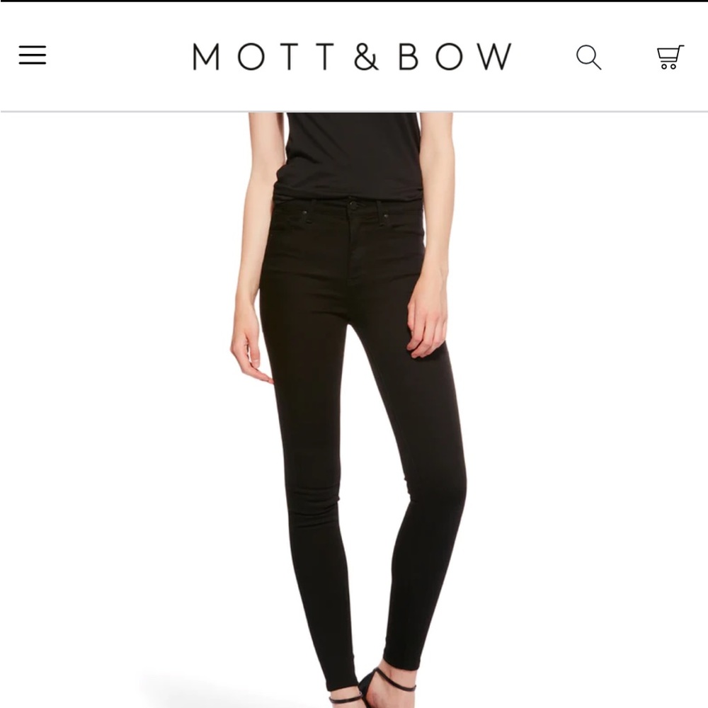Mott & Bow high rise skinny jeans size 26